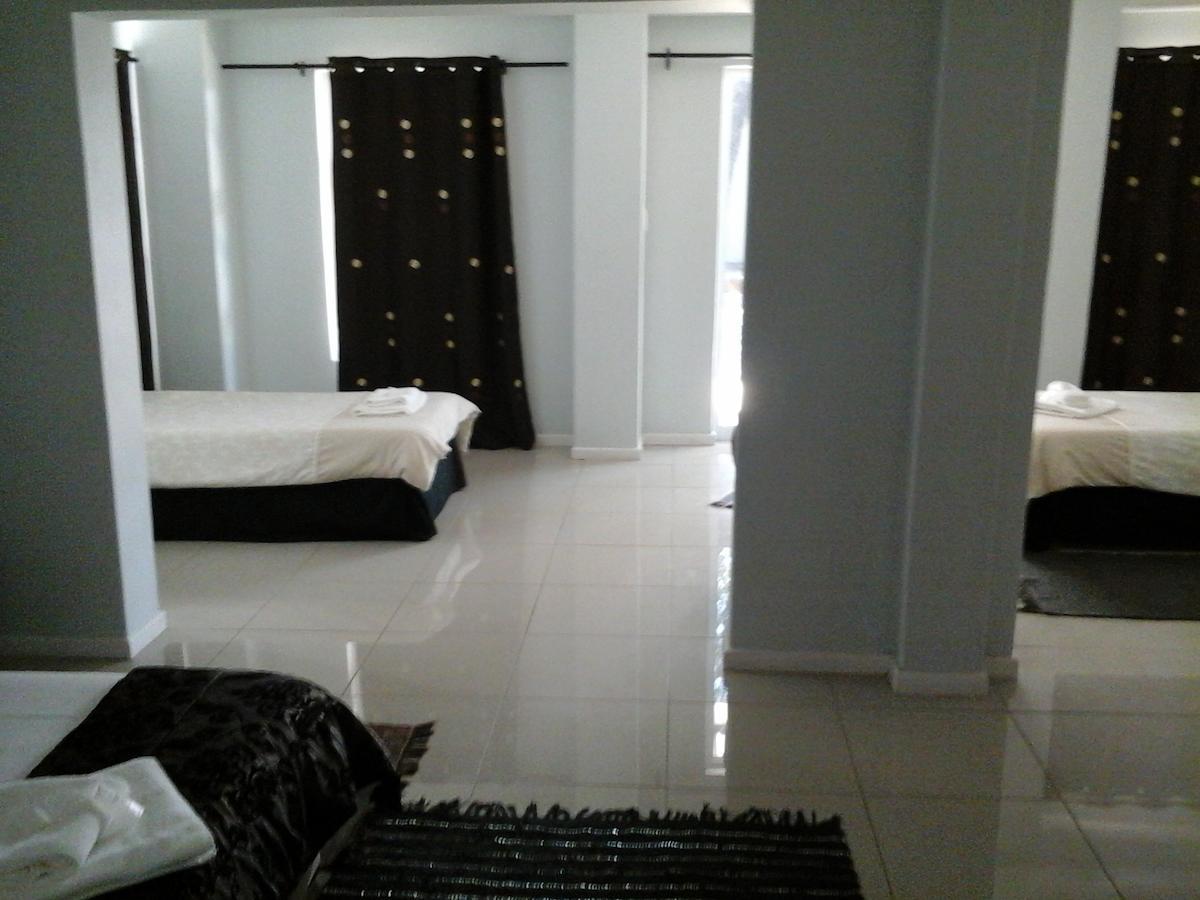 אוצ'יווארונגו Village Boutique Hotel חדר תמונה