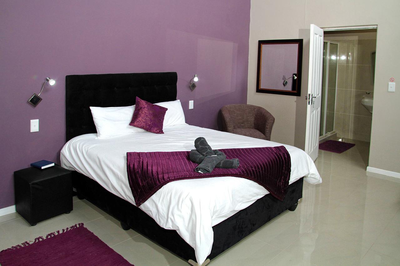 אוצ'יווארונגו Village Boutique Hotel מראה חיצוני תמונה