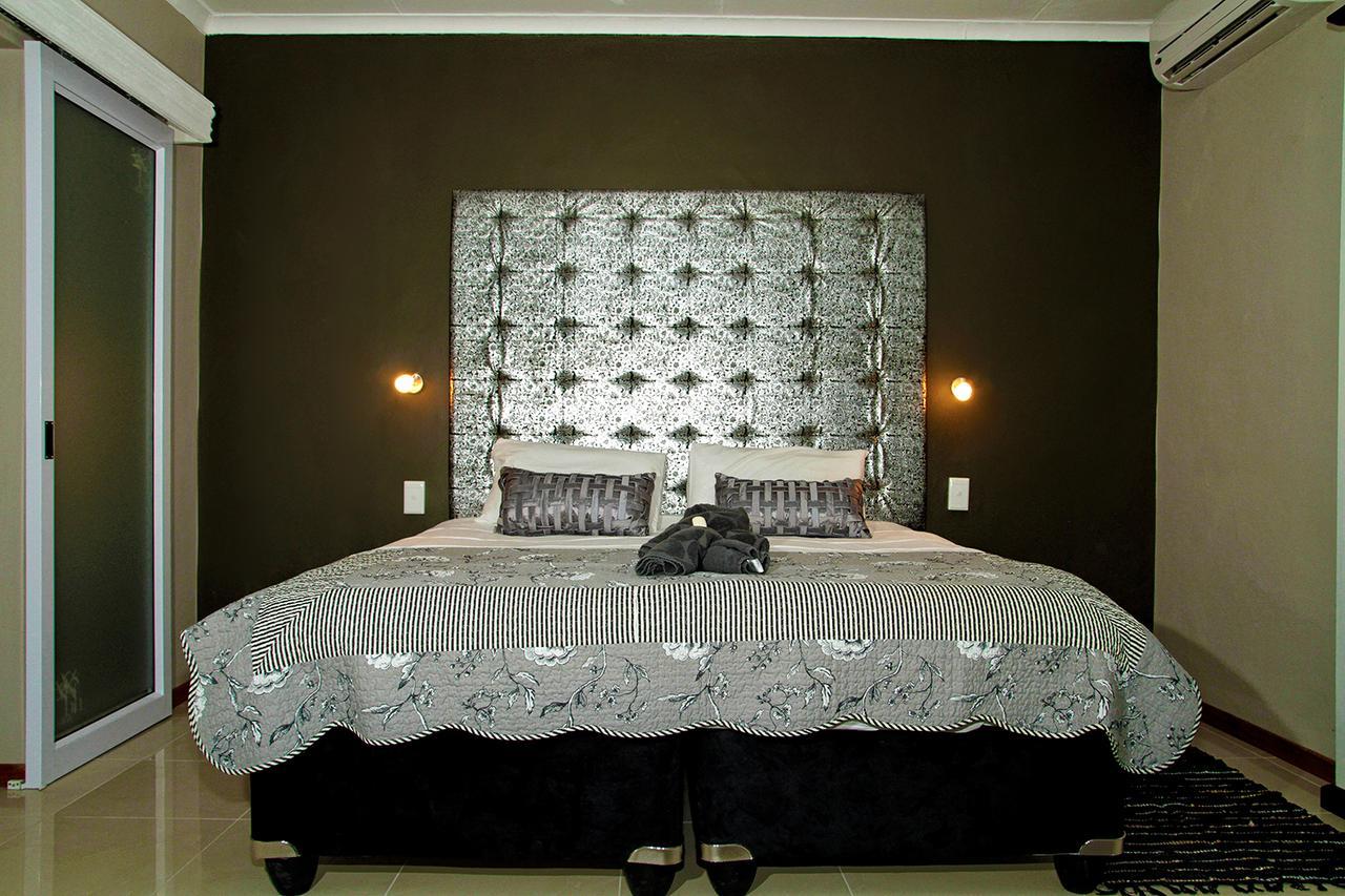 אוצ'יווארונגו Village Boutique Hotel מראה חיצוני תמונה