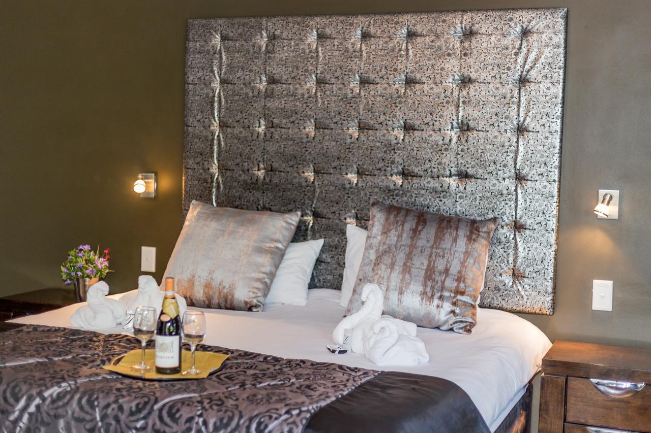 אוצ'יווארונגו Village Boutique Hotel מראה חיצוני תמונה