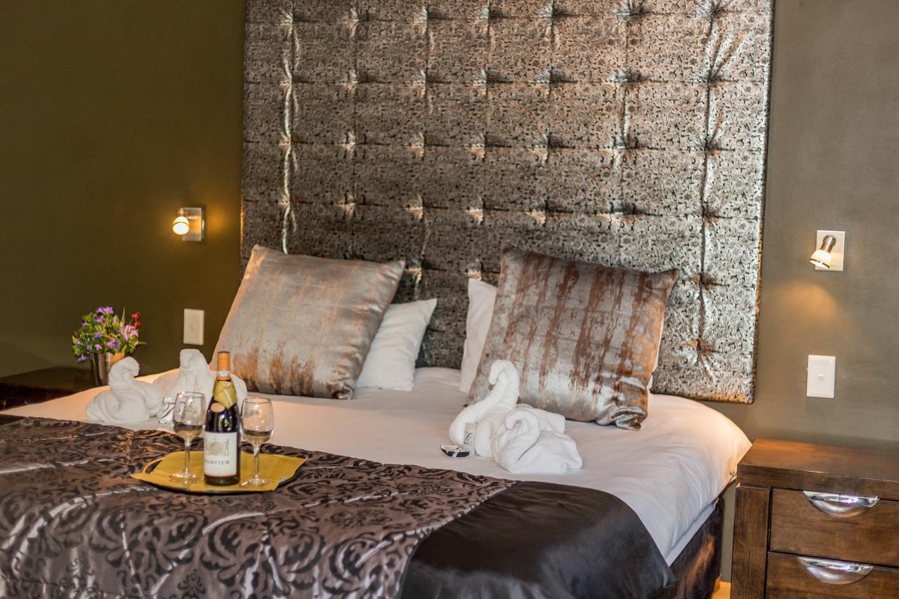 אוצ'יווארונגו Village Boutique Hotel מראה חיצוני תמונה