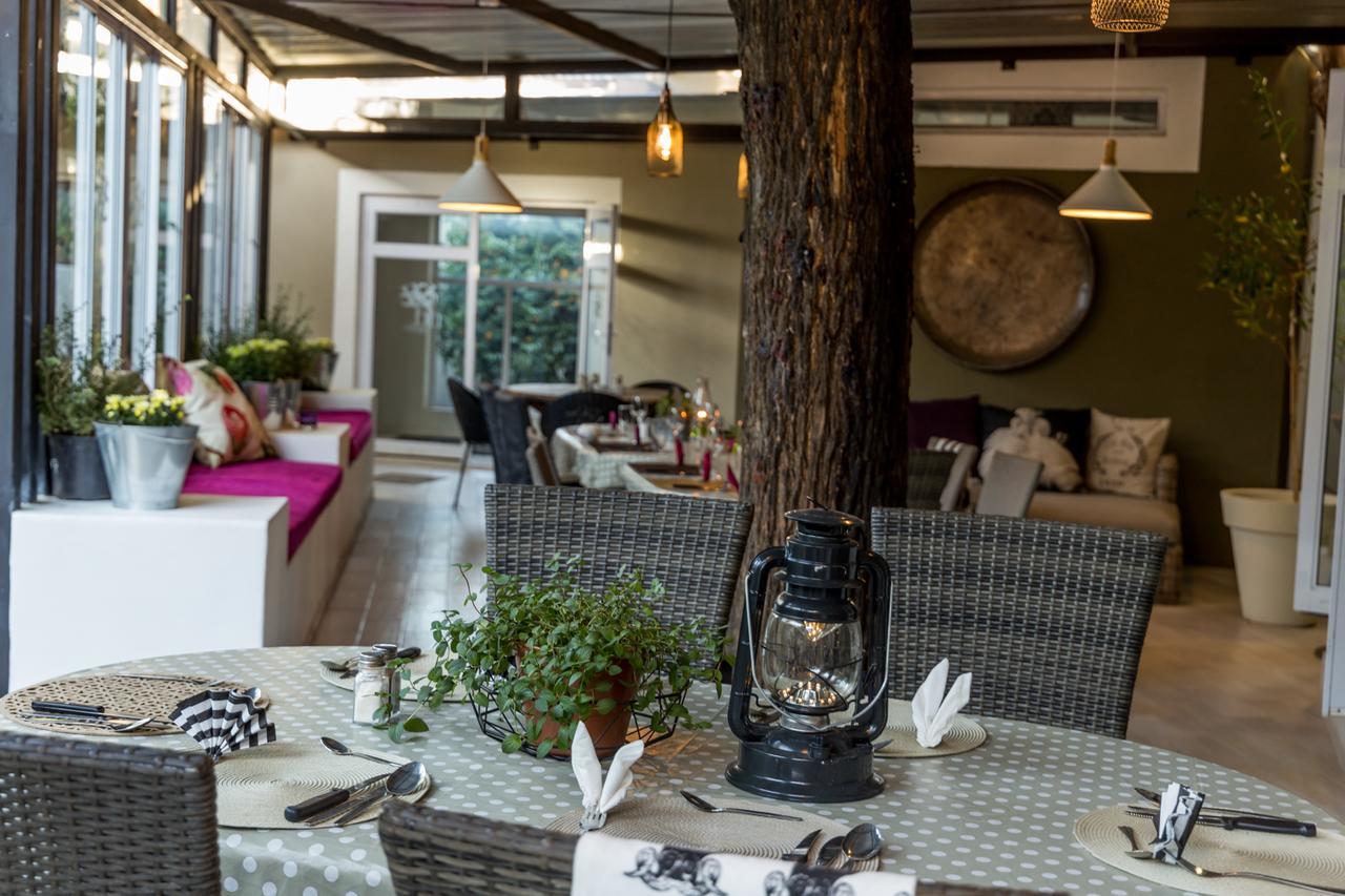 אוצ'יווארונגו Village Boutique Hotel מראה חיצוני תמונה