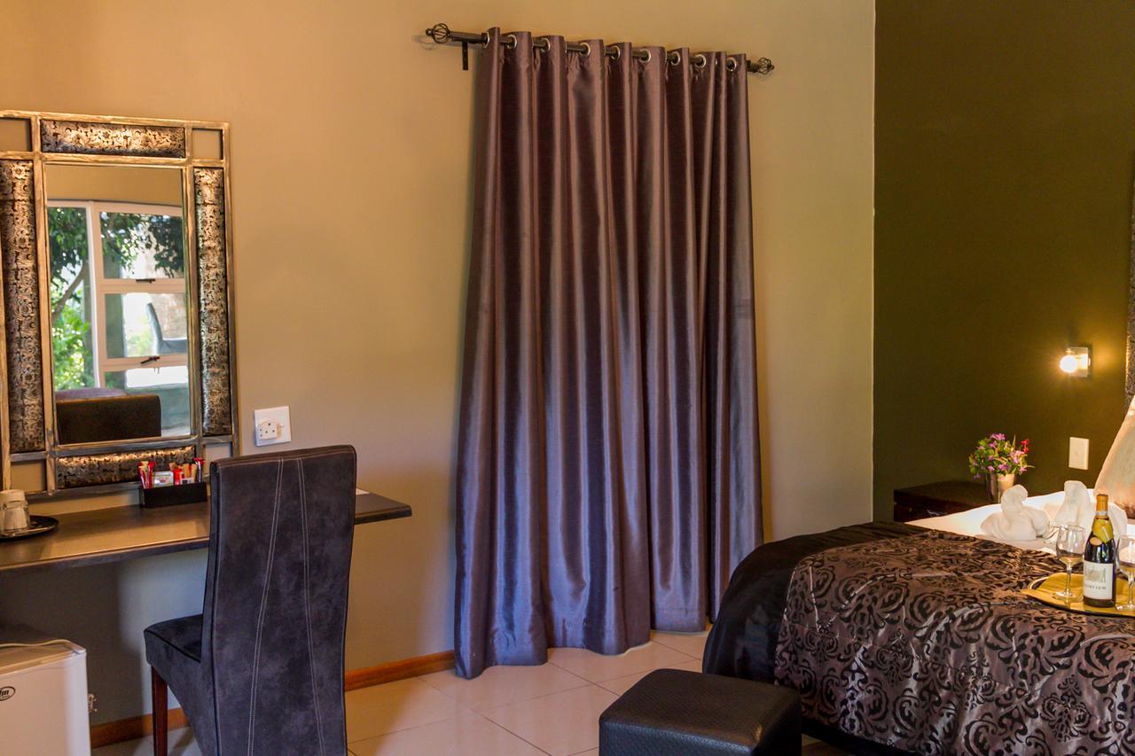 אוצ'יווארונגו Village Boutique Hotel מראה חיצוני תמונה