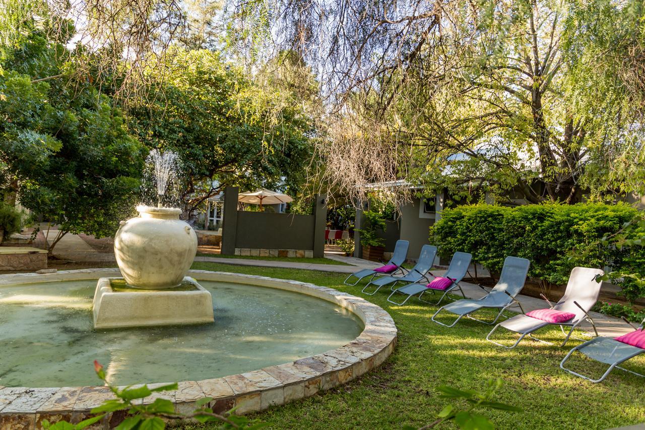 אוצ'יווארונגו Village Boutique Hotel מראה חיצוני תמונה