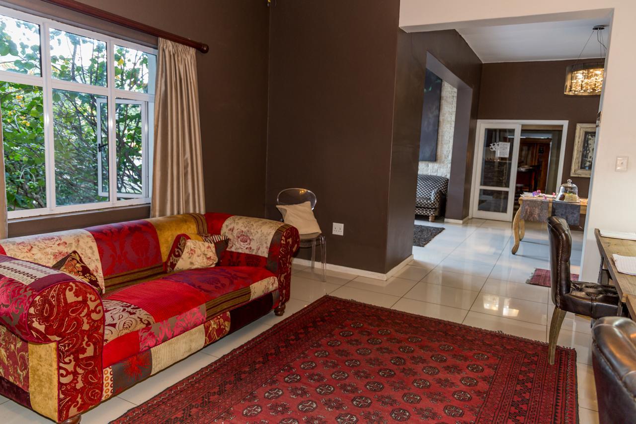 אוצ'יווארונגו Village Boutique Hotel מראה חיצוני תמונה